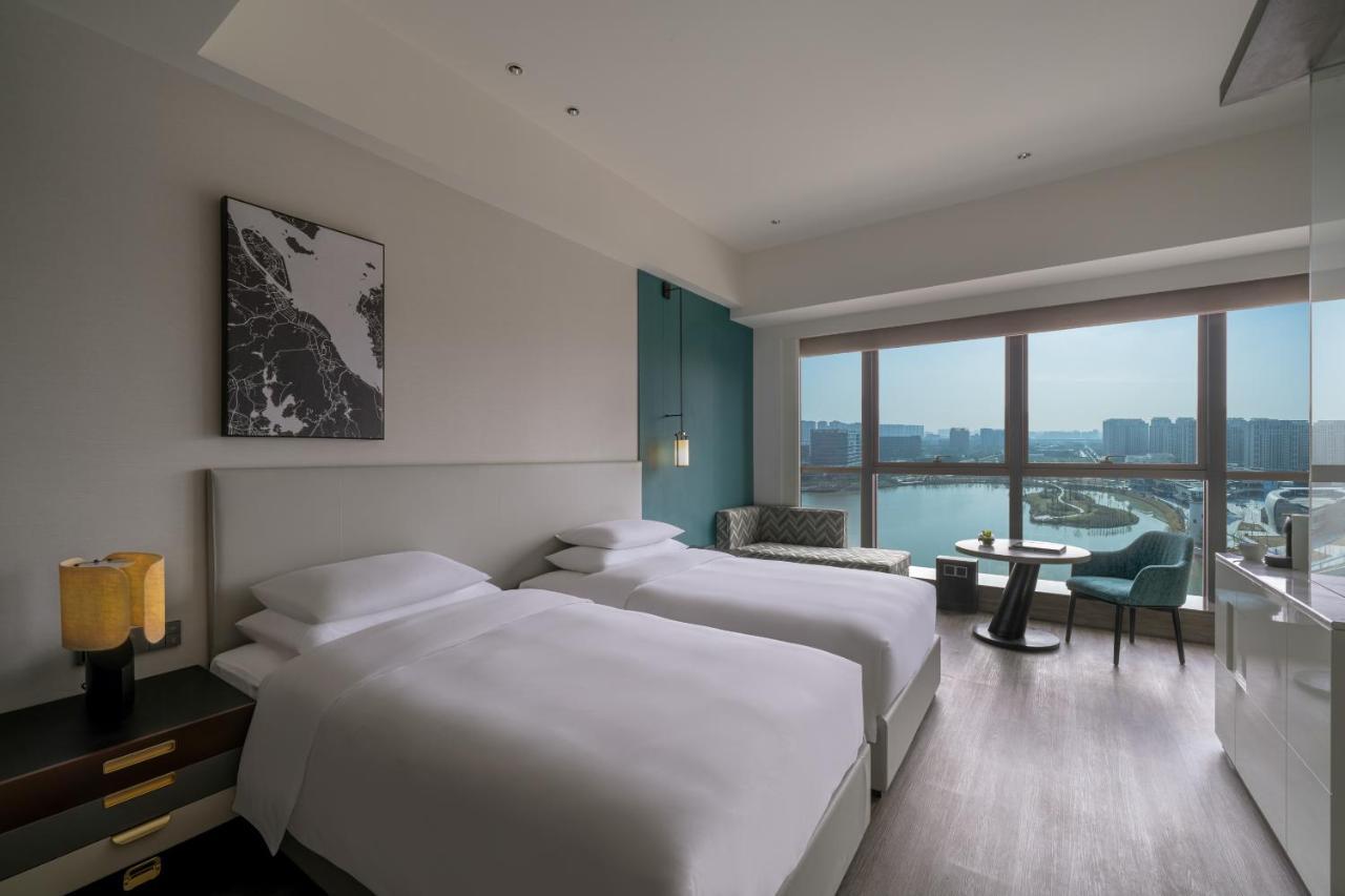 Hyatt Centric Lakeside Ningbo Esterno foto