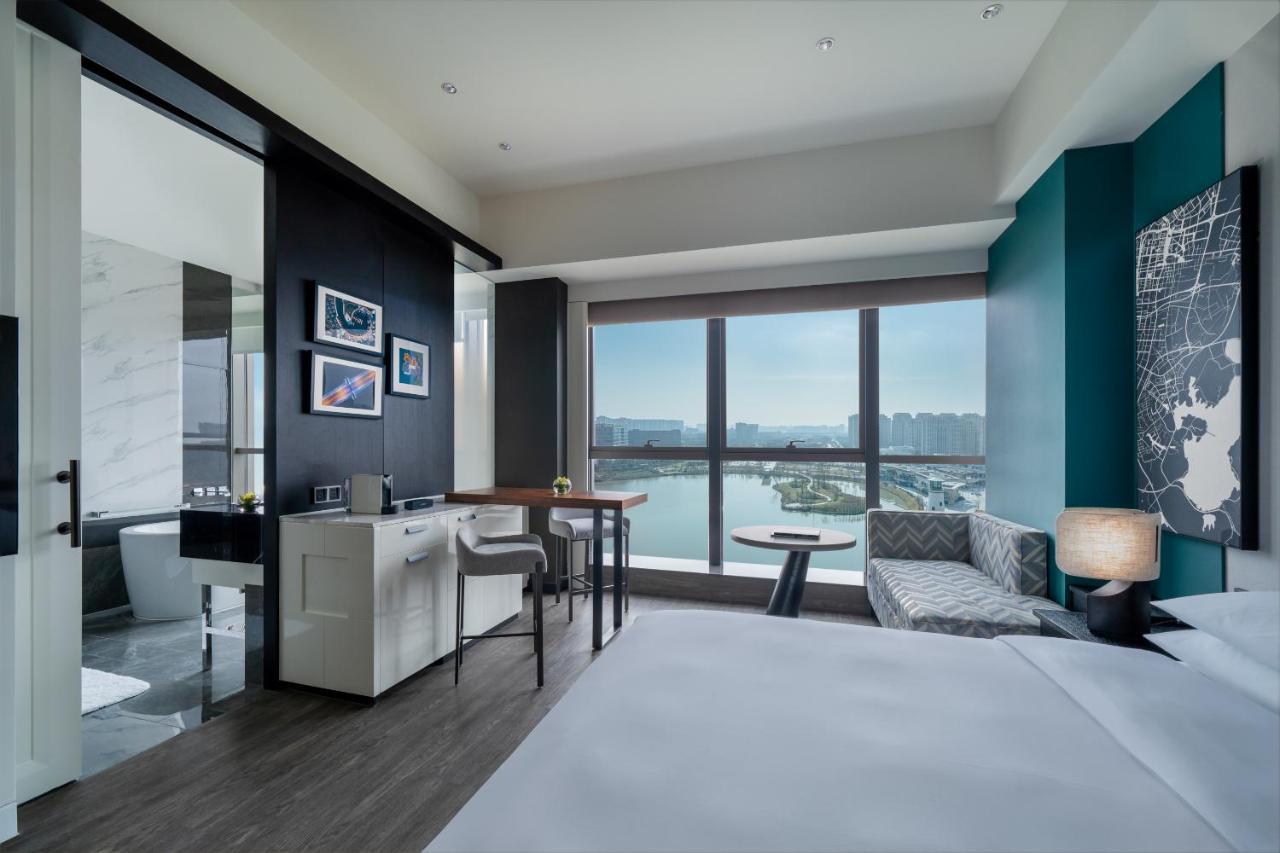 Hyatt Centric Lakeside Ningbo Esterno foto