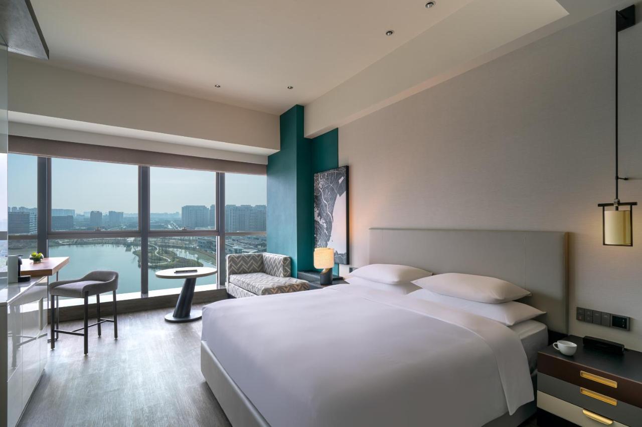 Hyatt Centric Lakeside Ningbo Esterno foto