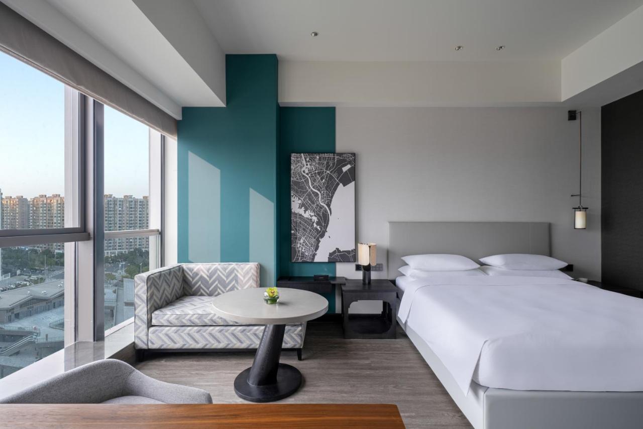 Hyatt Centric Lakeside Ningbo Esterno foto