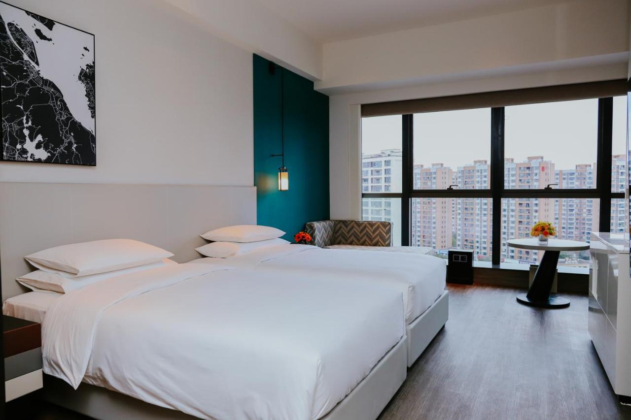 Hyatt Centric Lakeside Ningbo Esterno foto