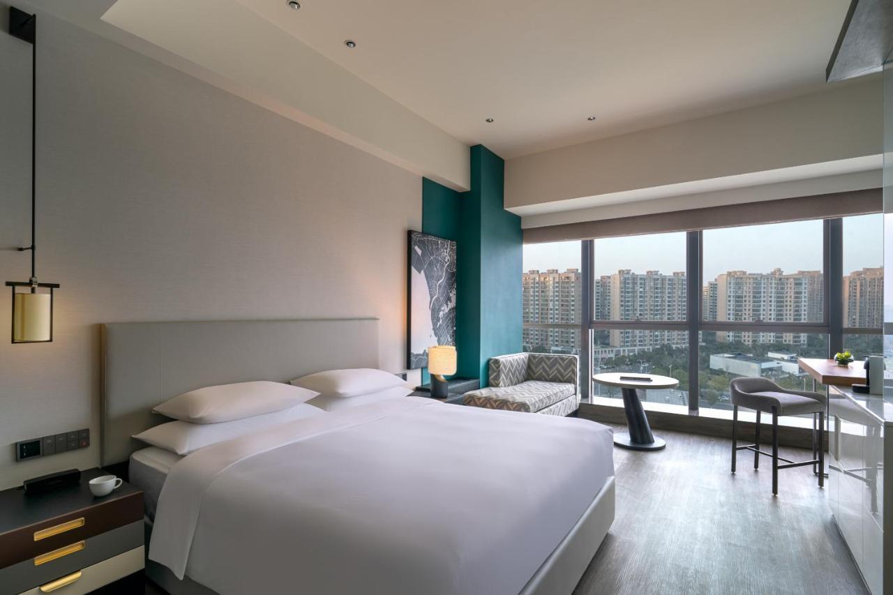 Hyatt Centric Lakeside Ningbo Esterno foto