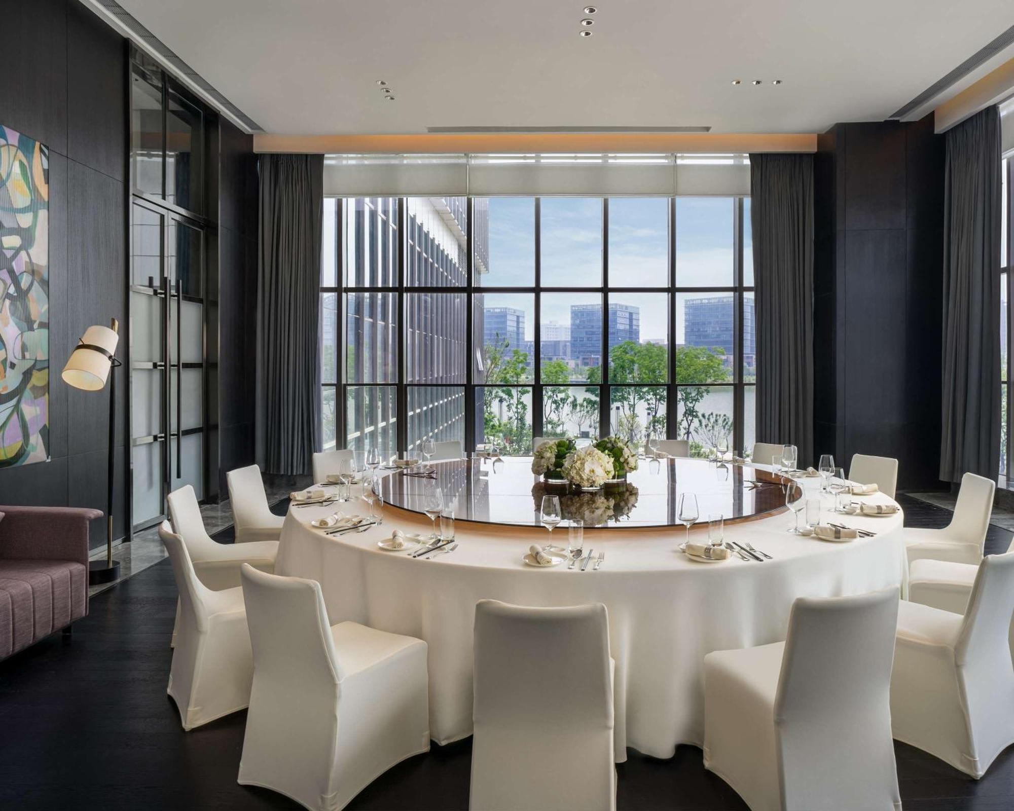 Hyatt Centric Lakeside Ningbo Esterno foto