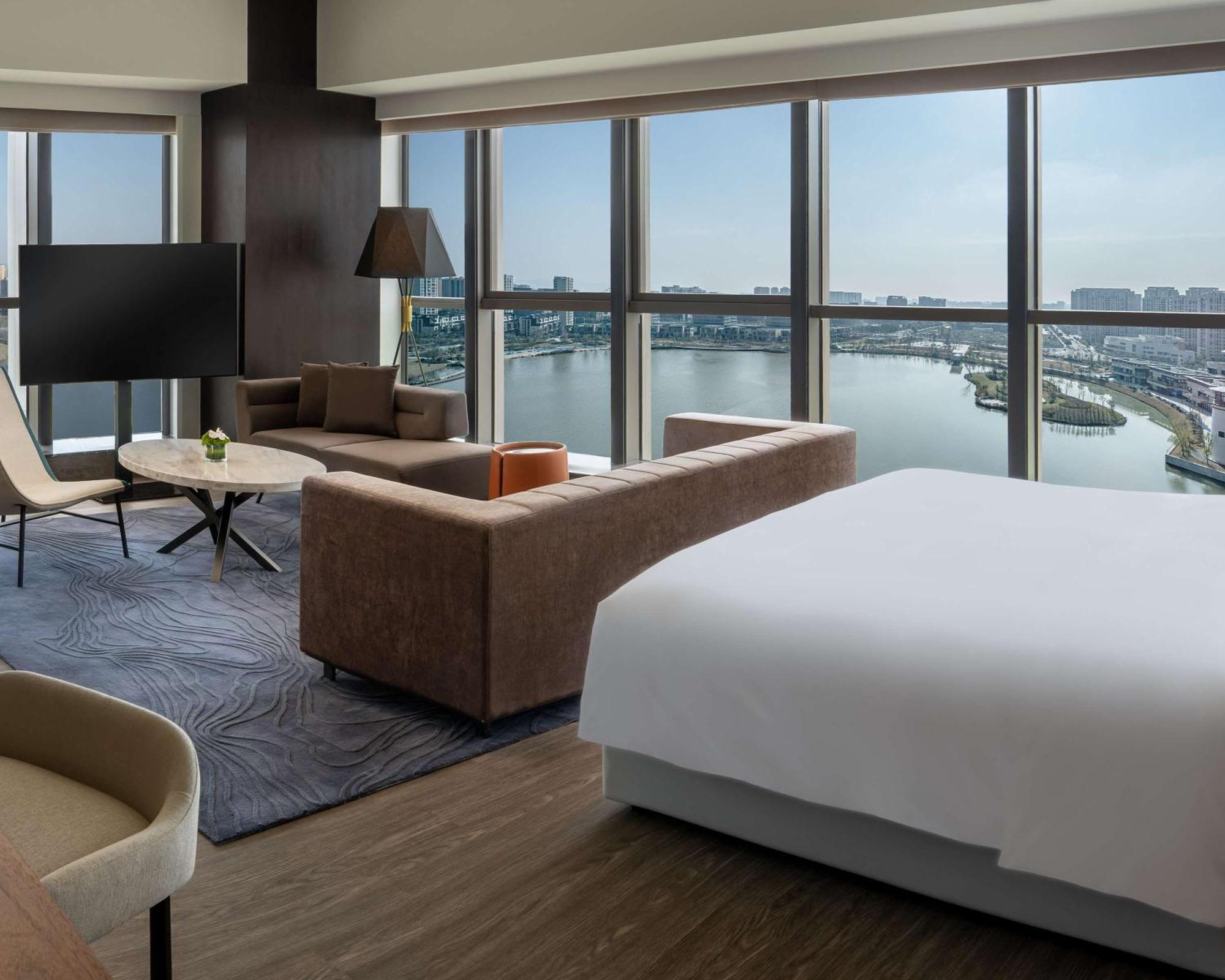 Hyatt Centric Lakeside Ningbo Esterno foto