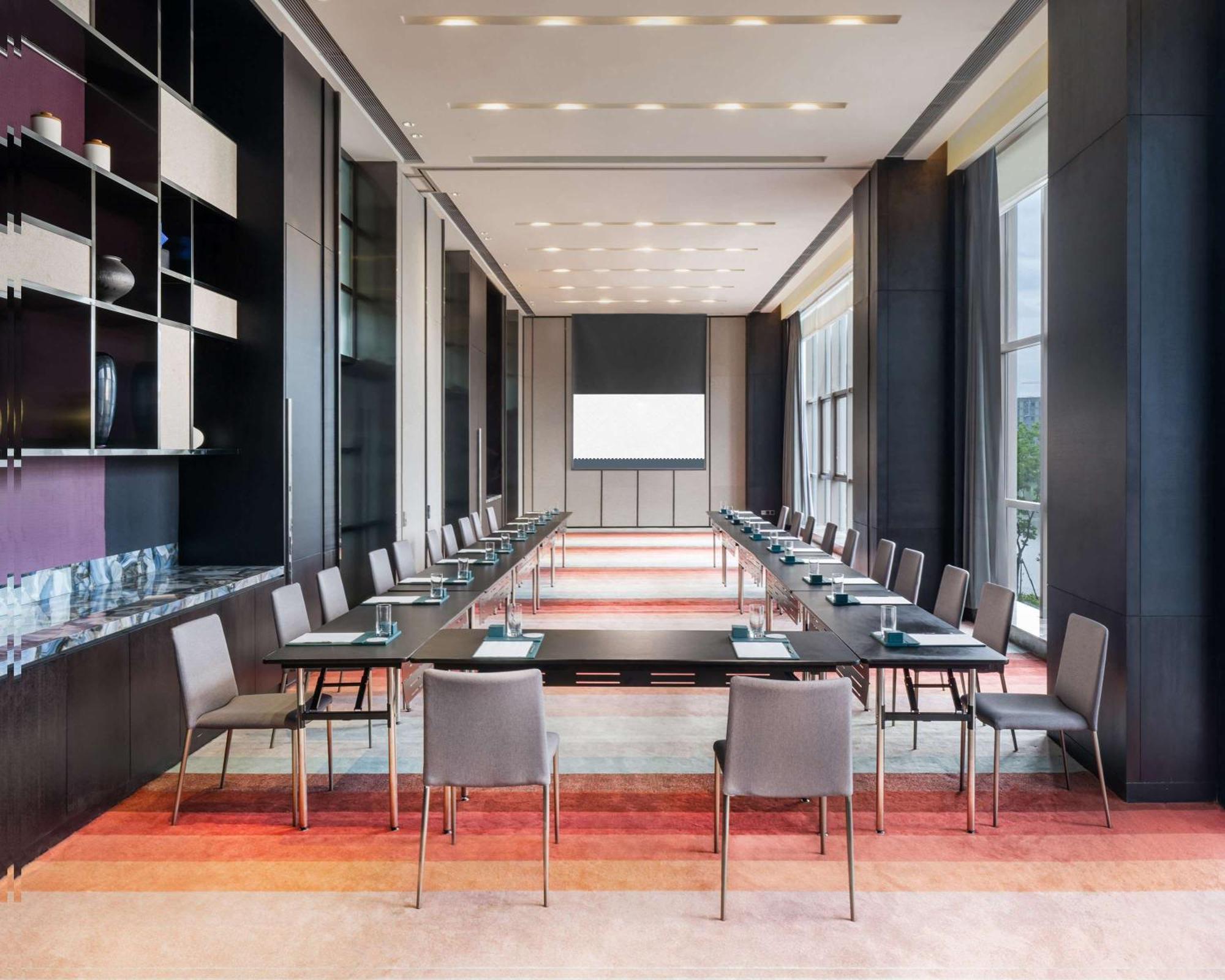 Hyatt Centric Lakeside Ningbo Esterno foto