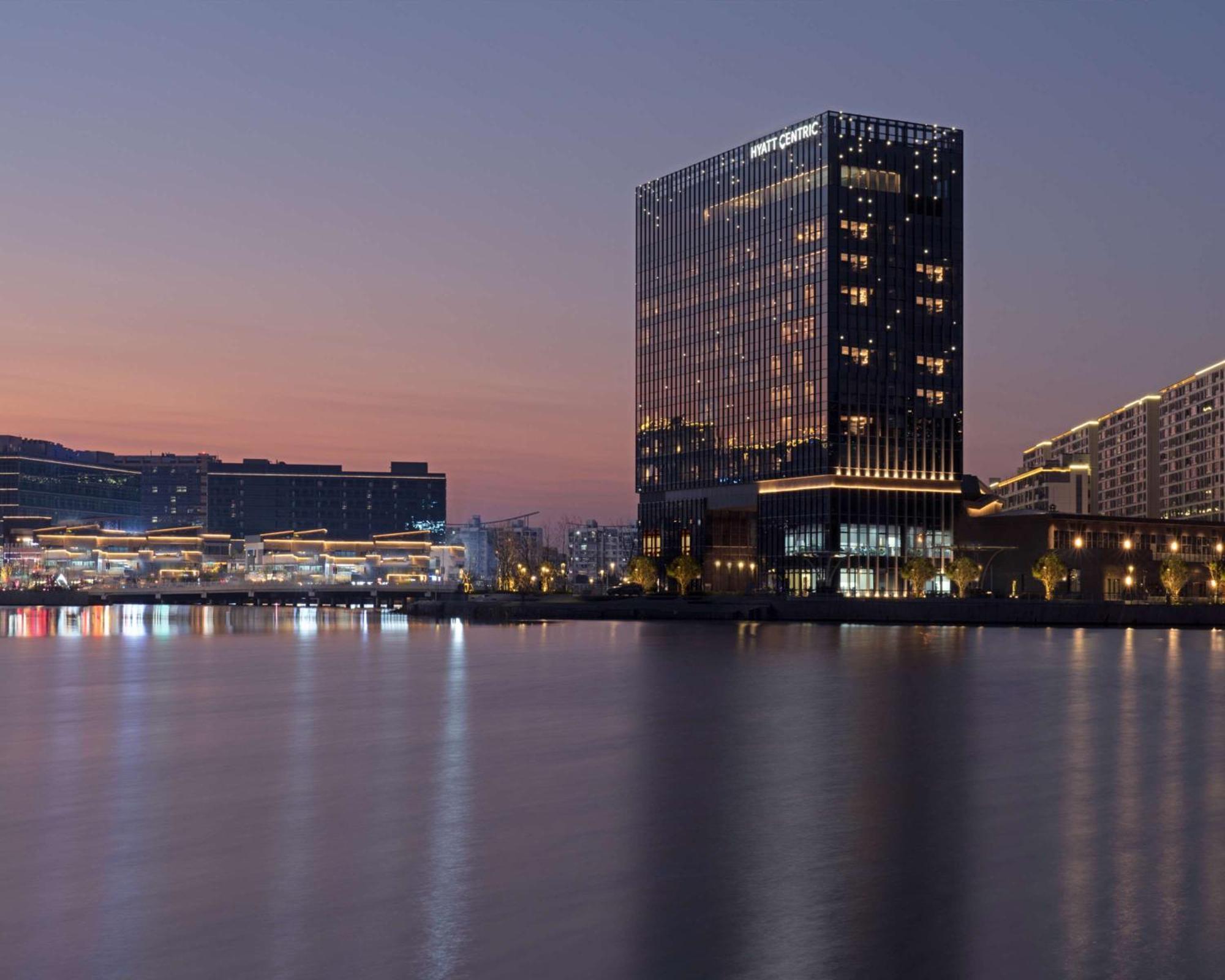 Hyatt Centric Lakeside Ningbo Esterno foto